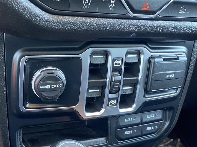 Jeep Wrangler Sport 2024
