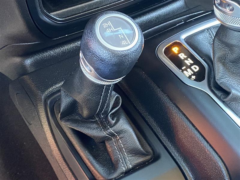 Jeep Wrangler Sport 2024
