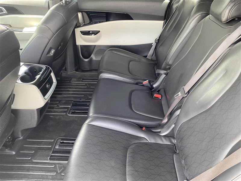 Kia Carnival EX 2024