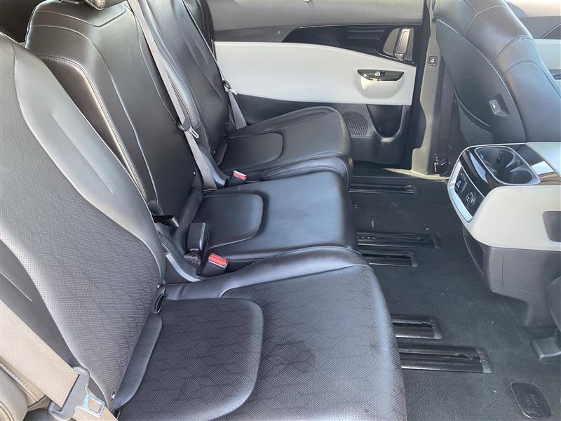 Kia Carnival SX Prestige 2024