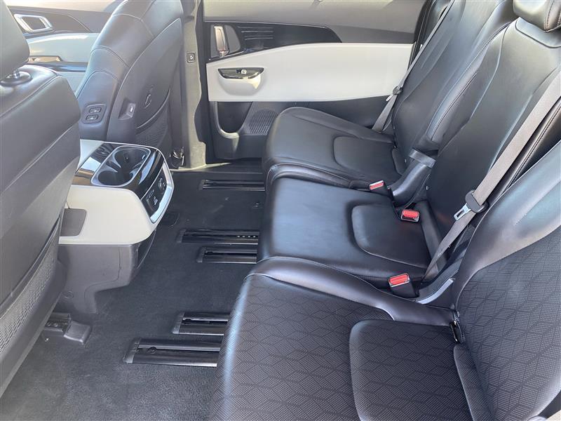 Kia Carnival SX Prestige 2024