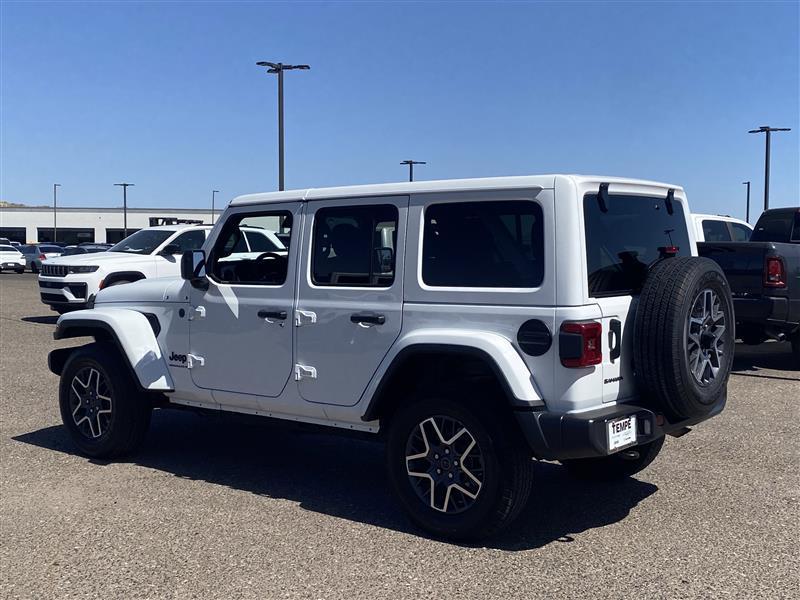 Jeep Wrangler Sahara 2025