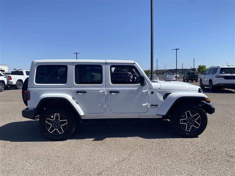 Jeep Wrangler Sahara 2025