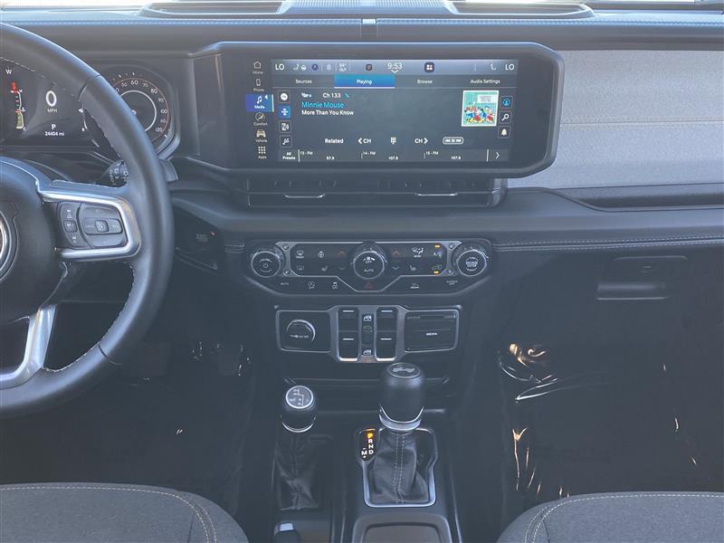 Jeep Wrangler Sahara 2025