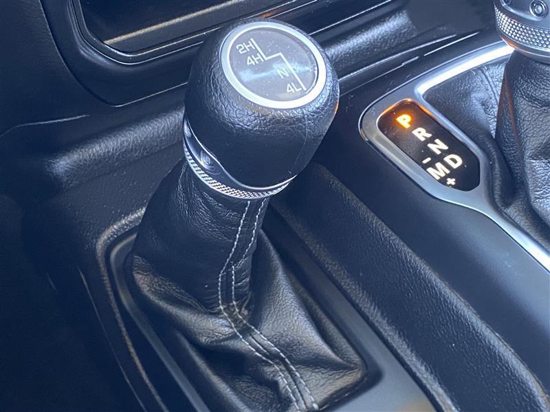 Jeep Wrangler Sahara 2025