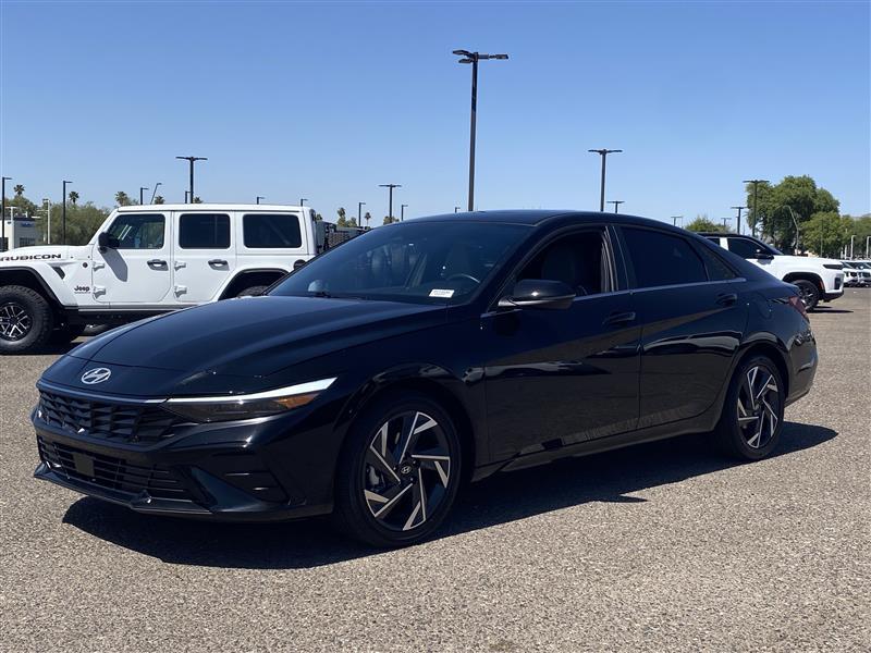 Hyundai Elantra Hybrid Limited 2025