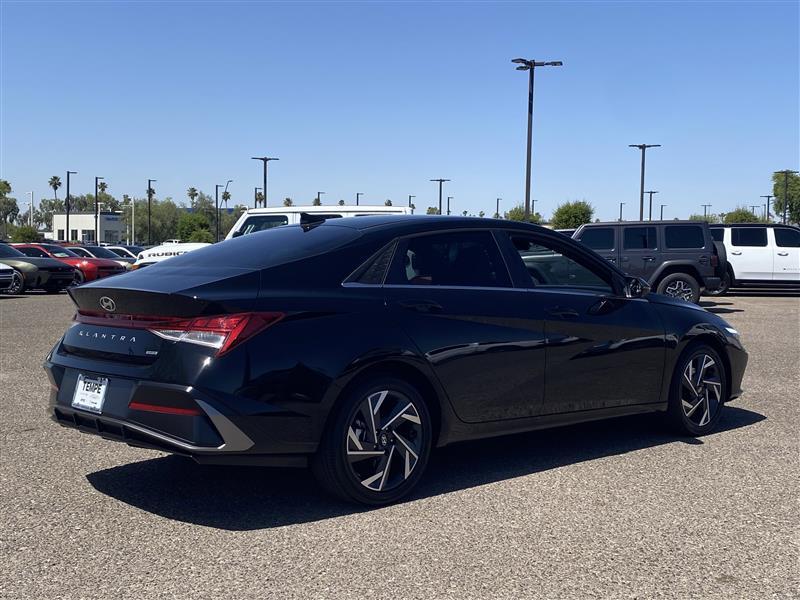 Hyundai Elantra Hybrid Limited 2025