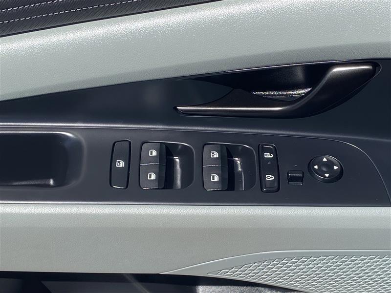 Hyundai Elantra Hybrid Limited 2025