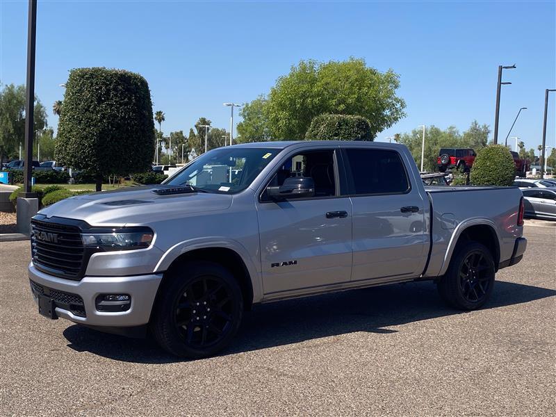 RAM 1500 Laramie Crew Cab SWB 4WD 2025