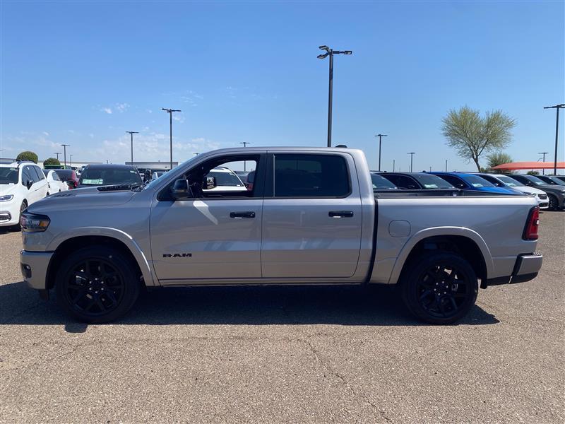 RAM 1500 Laramie Crew Cab SWB 4WD 2025