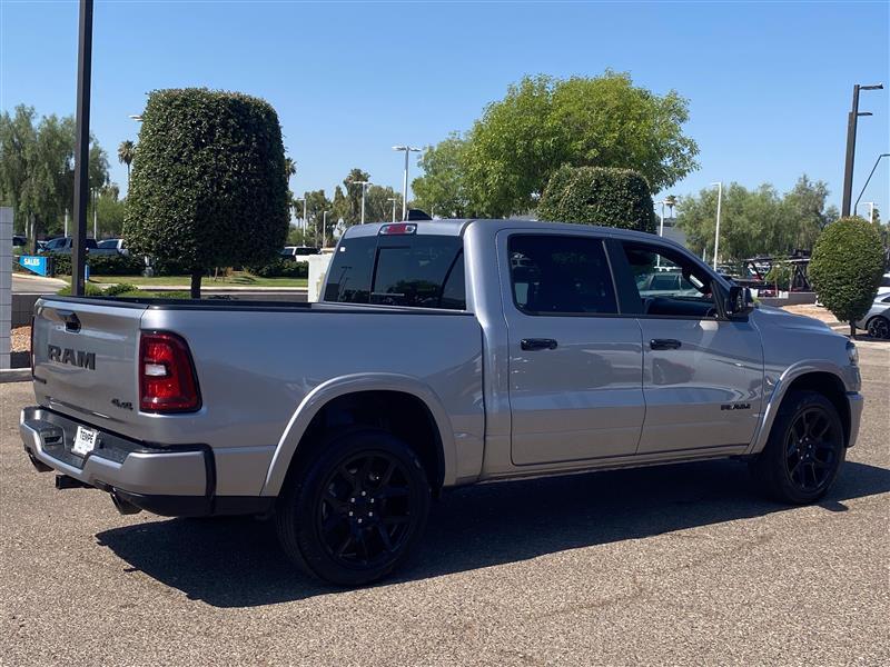 RAM 1500 Laramie Crew Cab SWB 4WD 2025