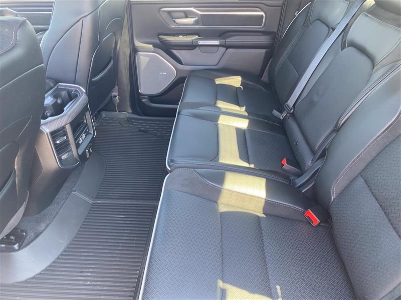 RAM 1500 Laramie Crew Cab SWB 4WD 2025