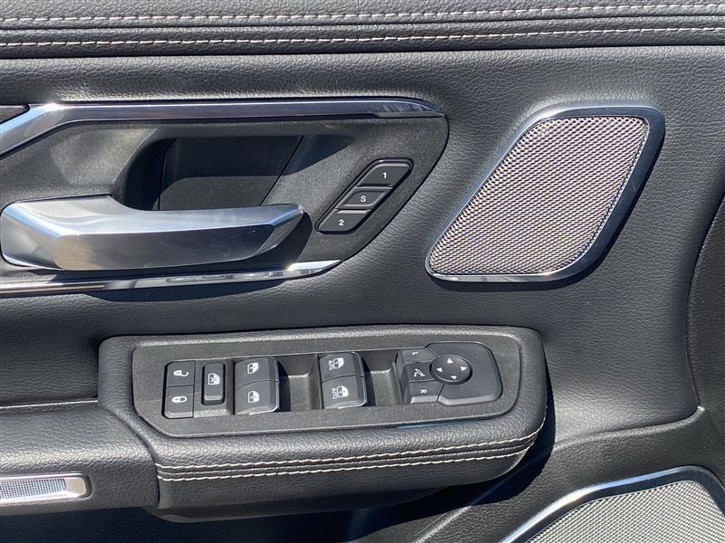 RAM 1500 Laramie Crew Cab SWB 4WD 2025