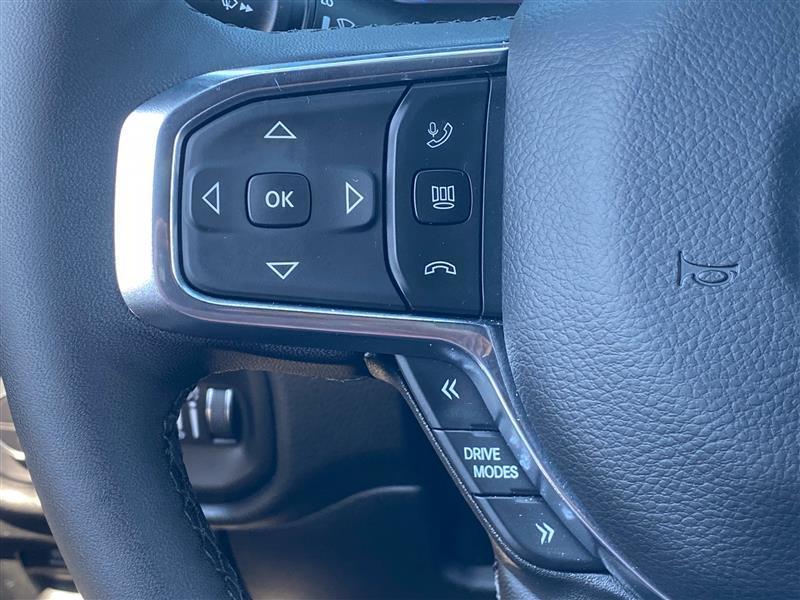 RAM 1500 Laramie Crew Cab SWB 4WD 2025