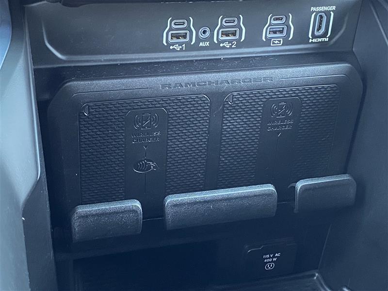 RAM 1500 Laramie Crew Cab SWB 4WD 2025
