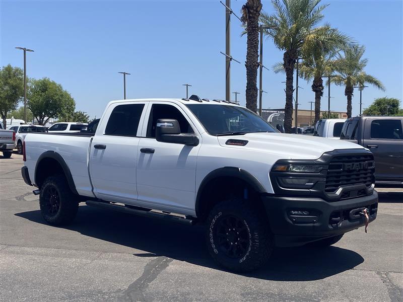 RAM 2500 Tradesman Crew Cab SWB 4WD 2026