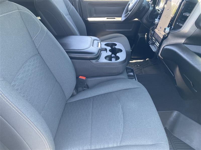 RAM 2500 Tradesman Crew Cab SWB 4WD 2026