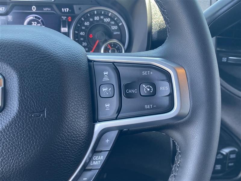 RAM 2500 Tradesman Crew Cab SWB 4WD 2026