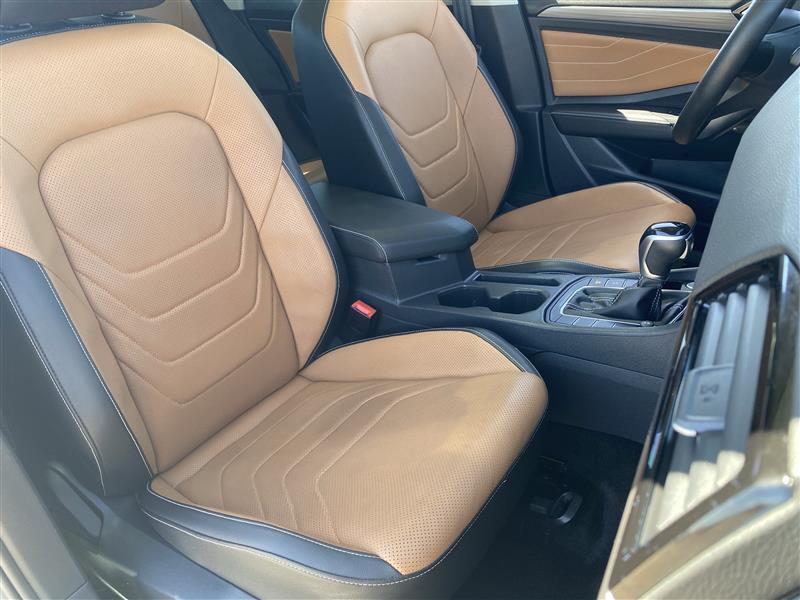 Volkswagen Jetta SEL 2024
