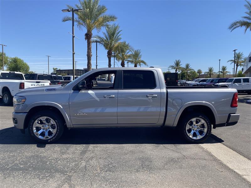 RAM 1500 Big Horn Crew Cab SWB 4WD 2025