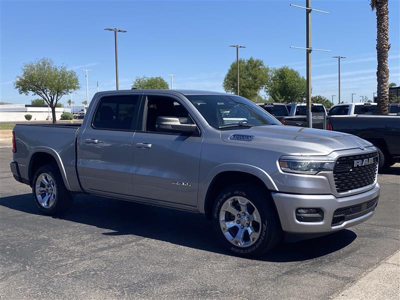 RAM 1500 Big Horn Crew Cab SWB 4WD 2025