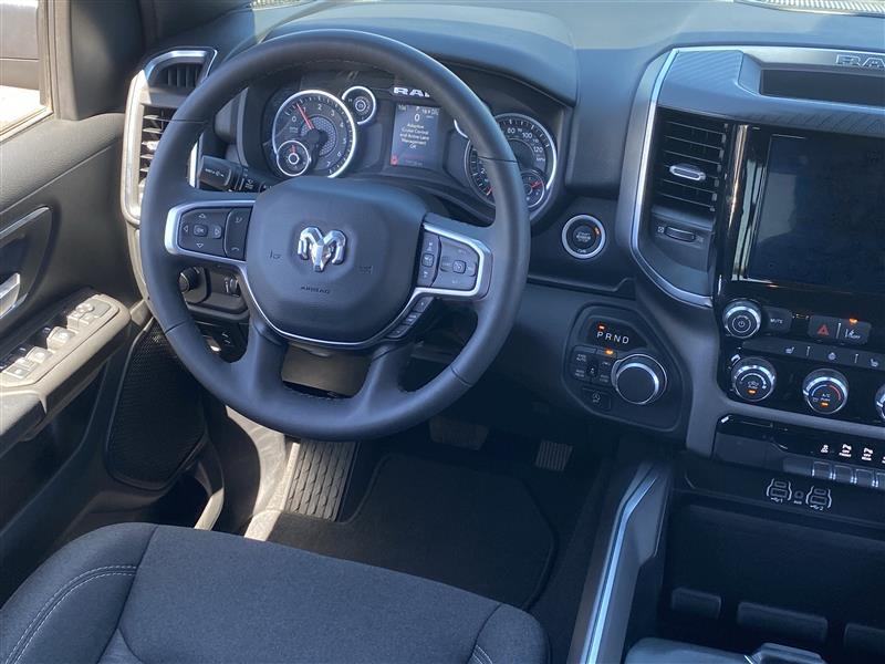 RAM 1500 Big Horn Crew Cab SWB 4WD 2025
