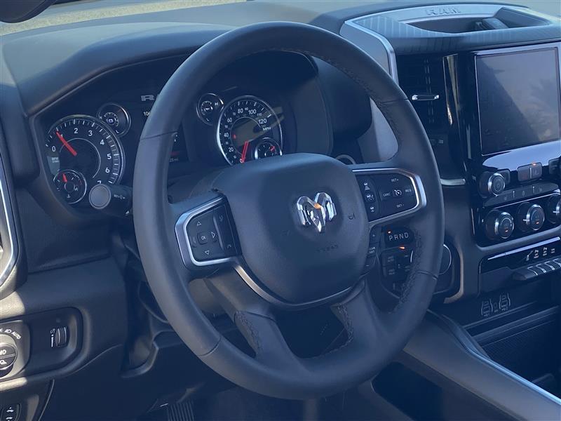RAM 1500 Big Horn Crew Cab SWB 4WD 2025