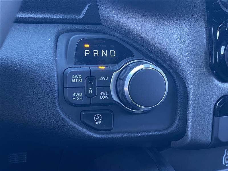RAM 1500 Big Horn Crew Cab SWB 4WD 2025