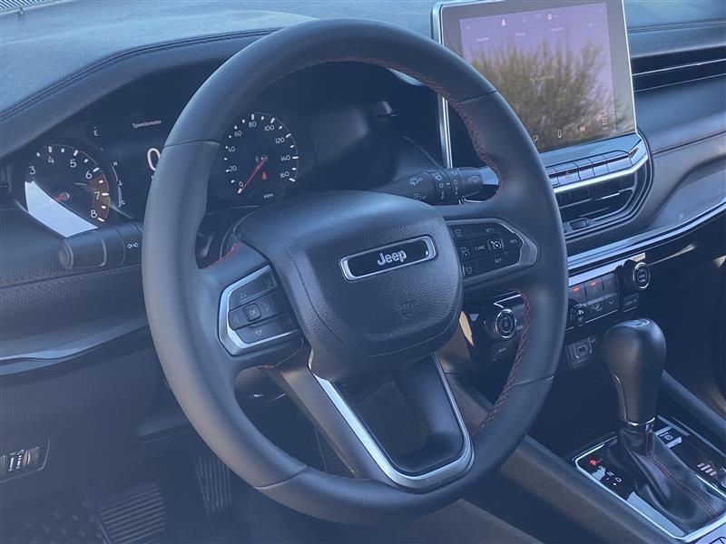 Jeep Compass Trailhawk 2023