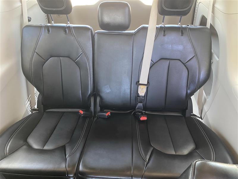 Chrysler Pacifica Touring L 2024