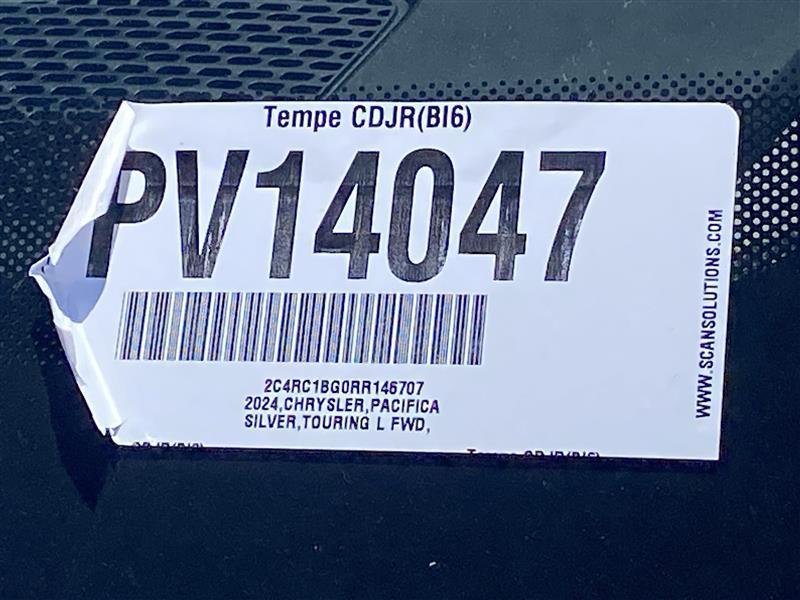 Chrysler Pacifica Touring L 2024