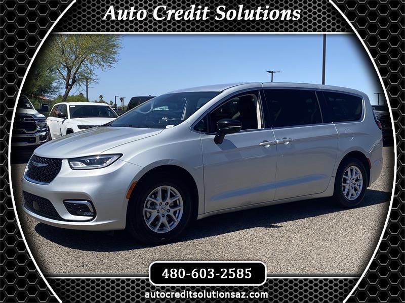 Chrysler Pacifica Touring L 2024