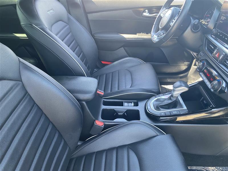 Kia Forte GT Line 2024