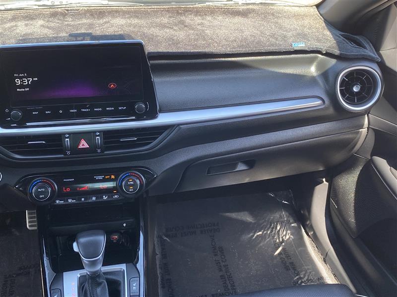 Kia Forte GT Line 2024