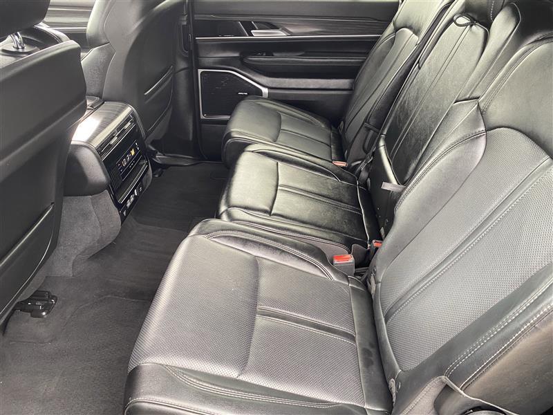 Jeep Wagoneer L Series II 4WD 2024