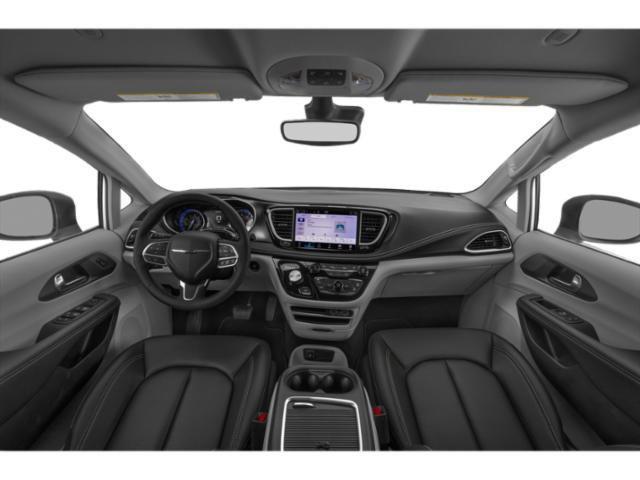 Chrysler Pacifica Touring L 2023