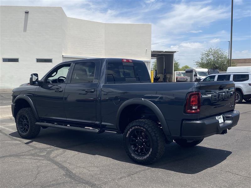 RAM 2500 Tradesman Crew Cab SWB 4WD 2026