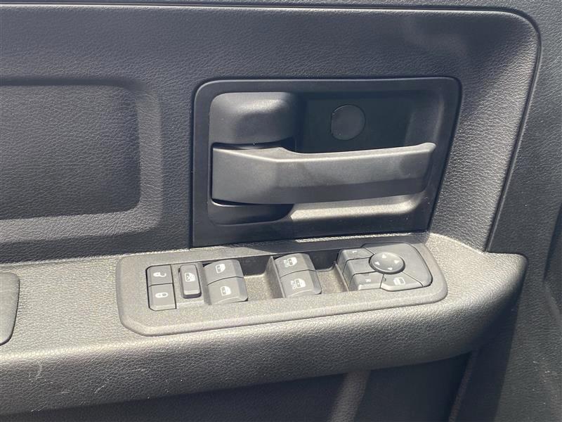 RAM 2500 Tradesman Crew Cab SWB 4WD 2026