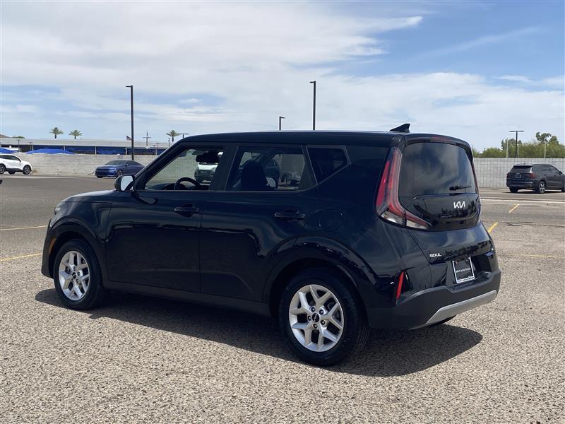 Kia Soul LX CVT 2024