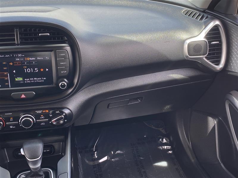 Kia Soul LX CVT 2024