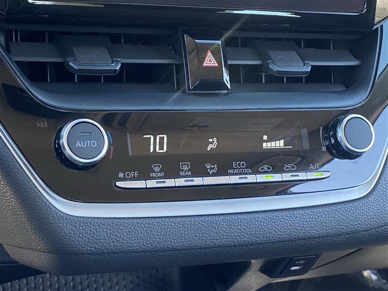 Toyota Corolla LE 2024