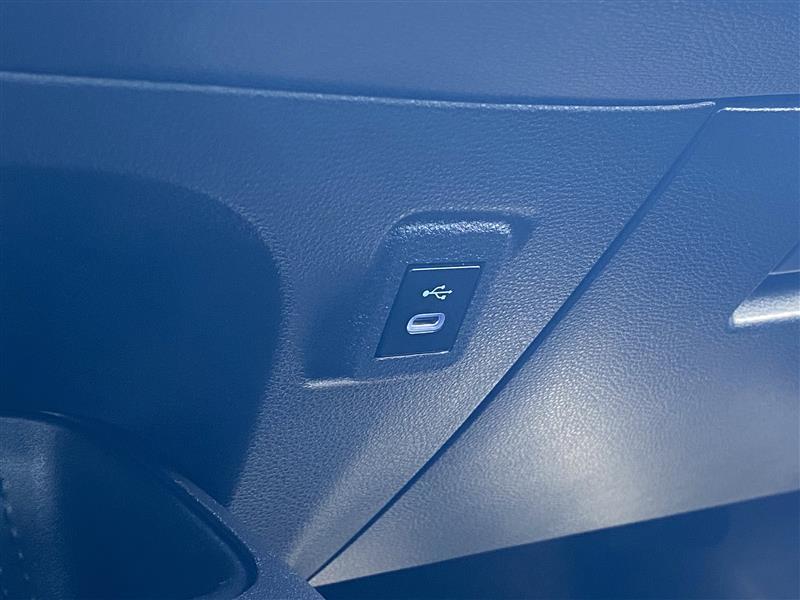 Toyota Corolla LE 2024