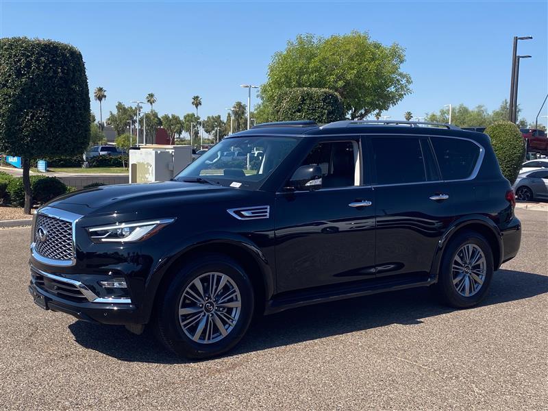Infiniti QX80 LUXE 4WD 2022