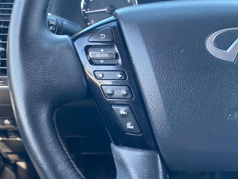 Infiniti QX80 LUXE 4WD 2022