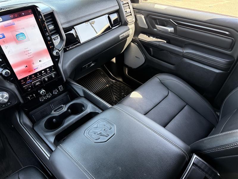 RAM 1500 Rebel Crew Cab SB 4WD 2025