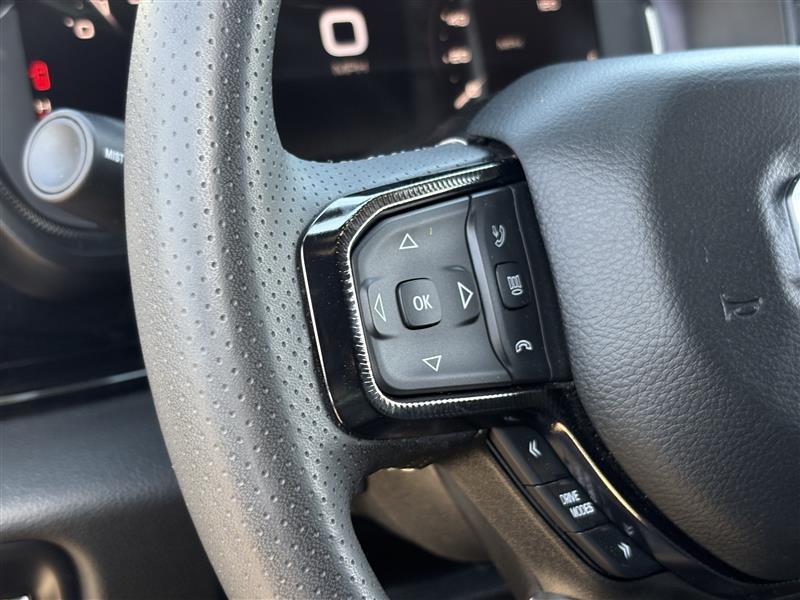 RAM 1500 Rebel Crew Cab SB 4WD 2025