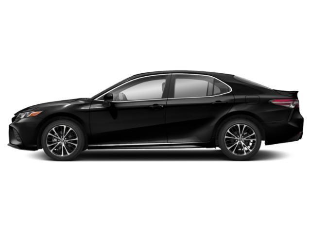 Toyota Camry SE 2020
