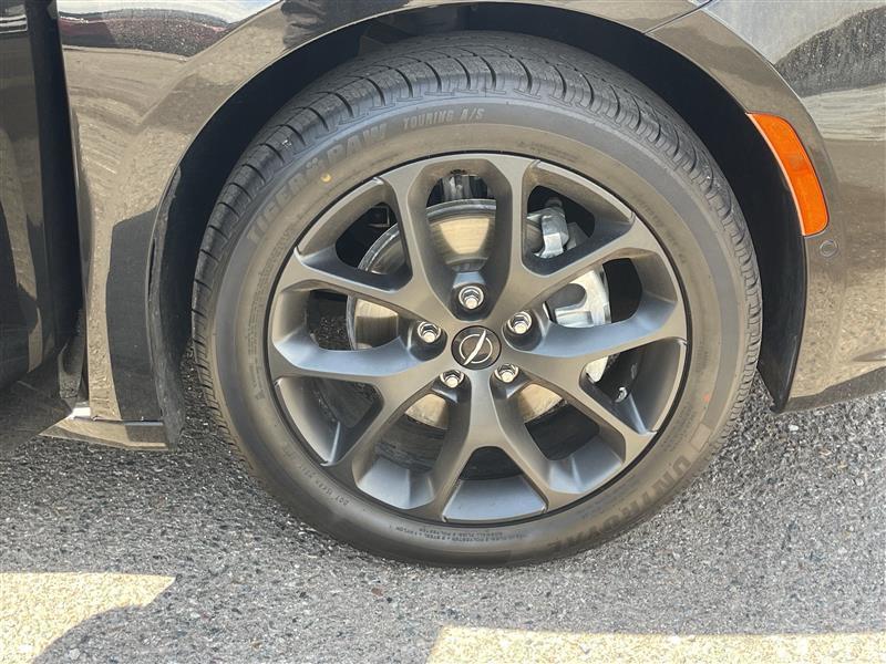 Chrysler Pacifica Touring-L 2021