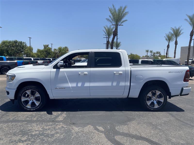 RAM 1500 Laramie Crew Cab SWB 4WD 2023