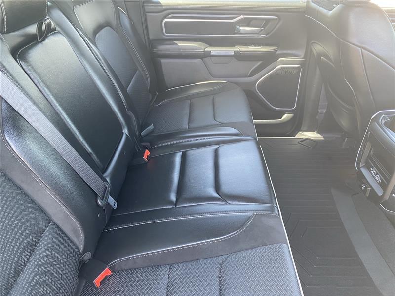 RAM 1500 Laramie Crew Cab SWB 4WD 2023